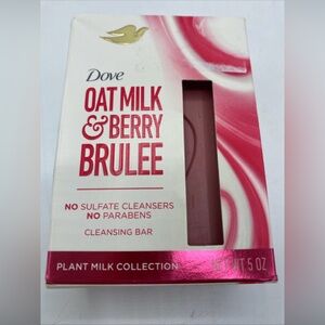 Dove Beauty Plant Based Bar Soap Oat Milk & Berry 5oz PH Balance